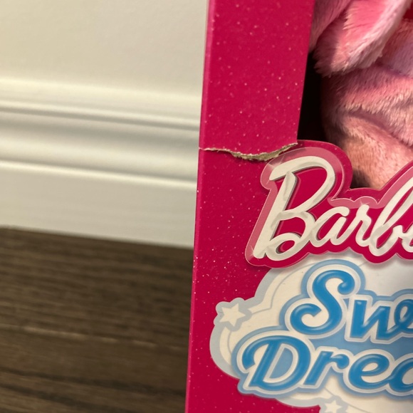 Barbie Sweet Dreams plush Doll in Pink Pajamas - Picture 6 of 7